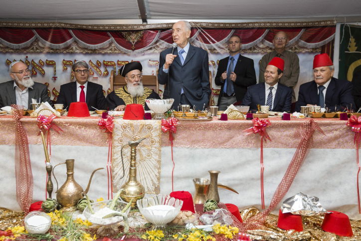 הקרב על ההנהגה הספרדית: הגר"ש עמאר חזר ללבוש גלימת זהב