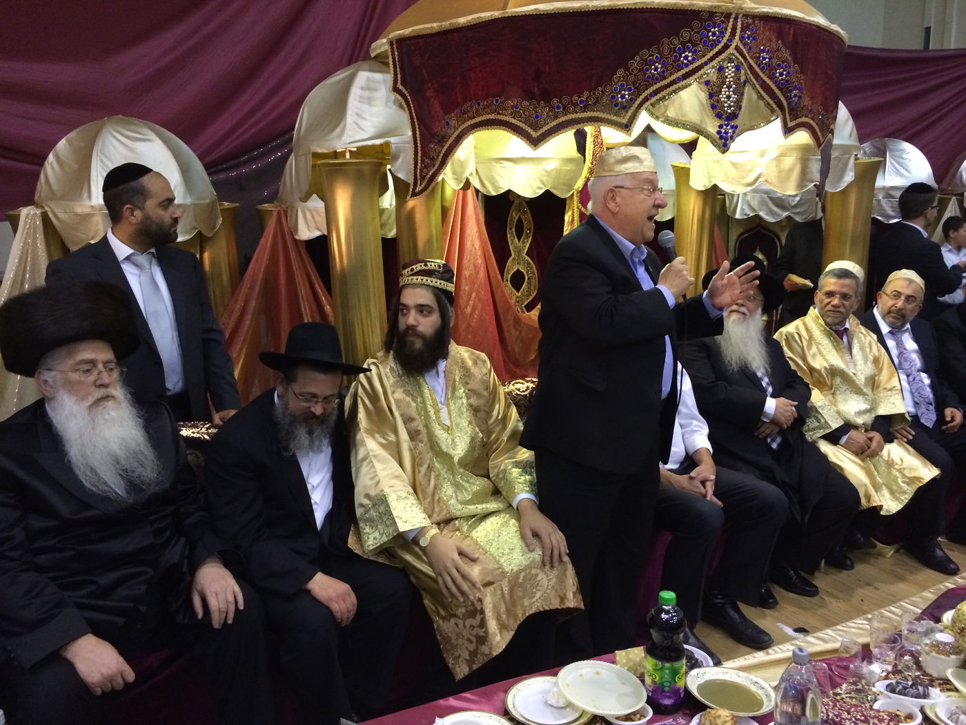 צפו: פואד וריבלין חגגו מימונה באלעד