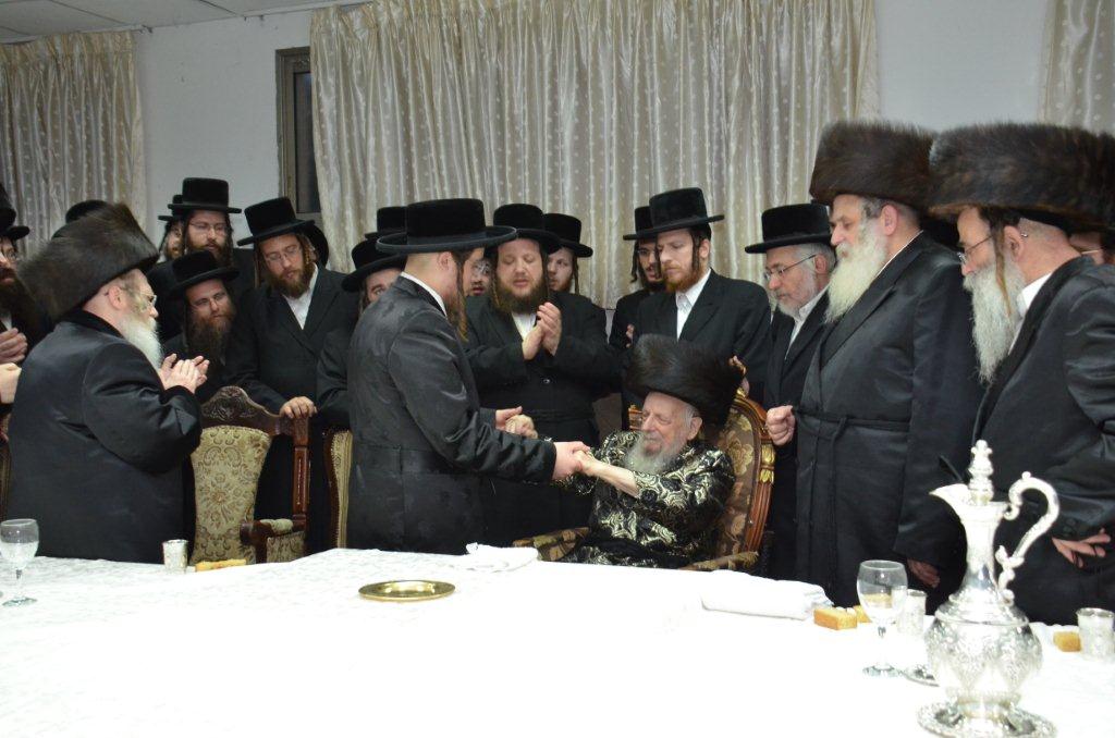 שמחה בסערט ויז'ניץ: נינת הרבי התארסה