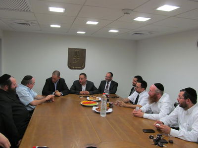 הפורום מתכנס, אתמול