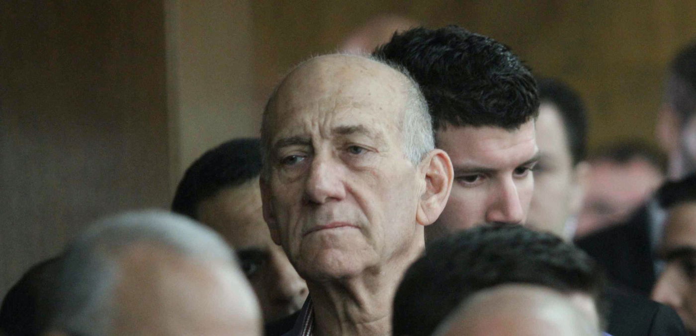 אולמרט בבית המשפט