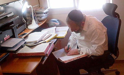 אריה דרעי נערך לשיעור המקדים