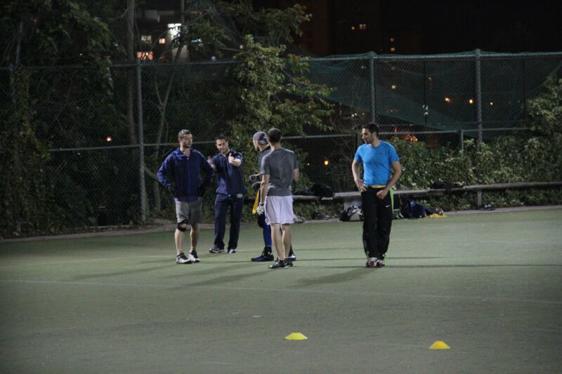אין רגישות: חילונים שיחקו כדורגל בערב יום השואה