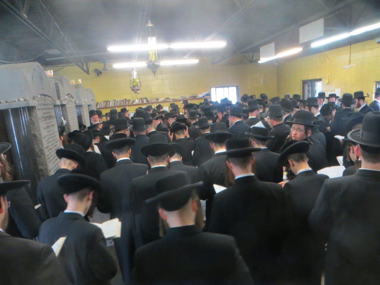 סאטמר: יארצייט ומעמד פתיחת הזמן • גלריה