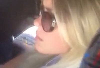 וידאו: חיילת צה"ל יושבת בצפירת הזיכרון