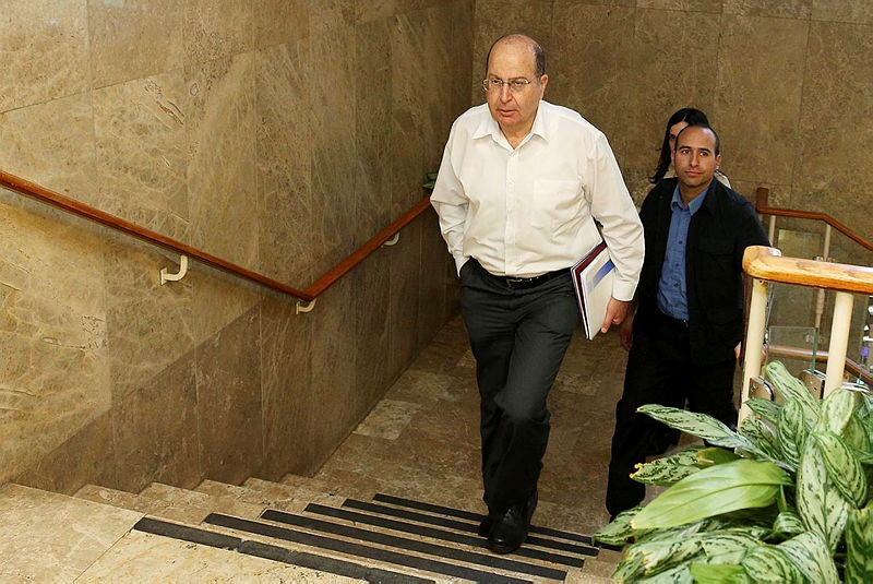 שר הביטחון בוגי יעלון