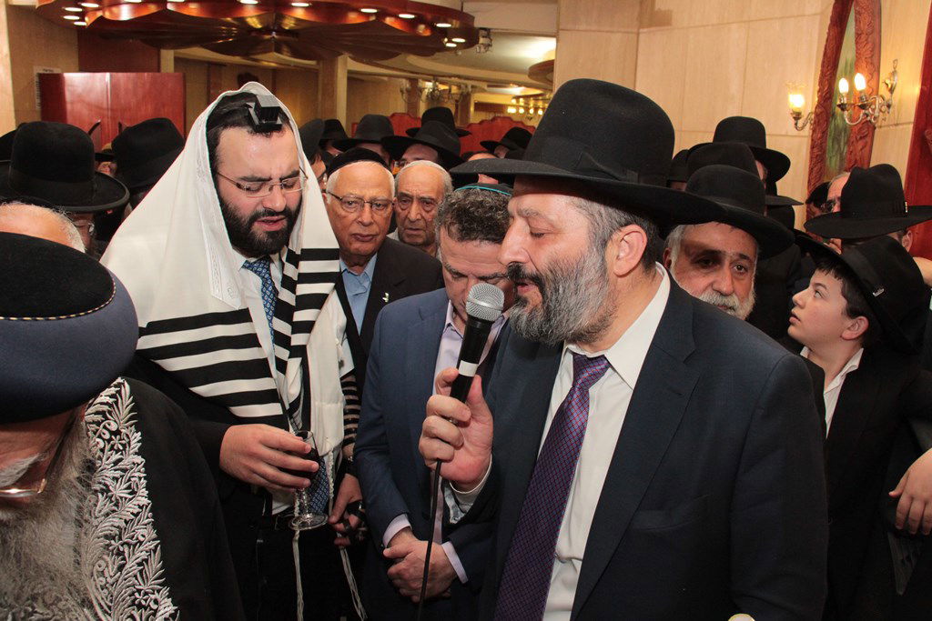 אריה דרעי חגג ברית לנכד, אלי ישי נעדר • תמונות