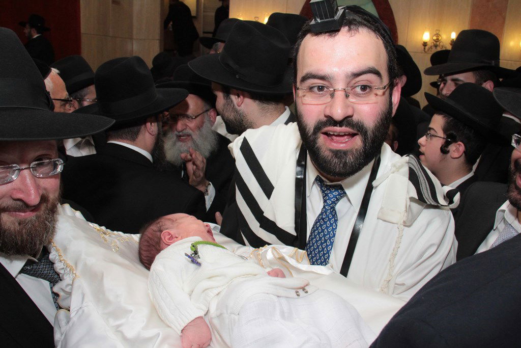 אריה דרעי חגג ברית לנכד, אלי ישי נעדר • תמונות