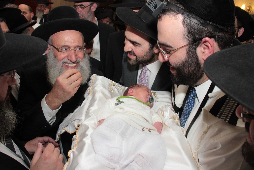 אריה דרעי חגג ברית לנכד, אלי ישי נעדר • תמונות