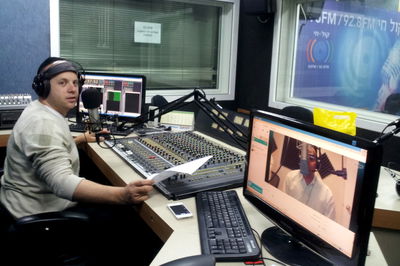 אולפני רדיו "קול חי"