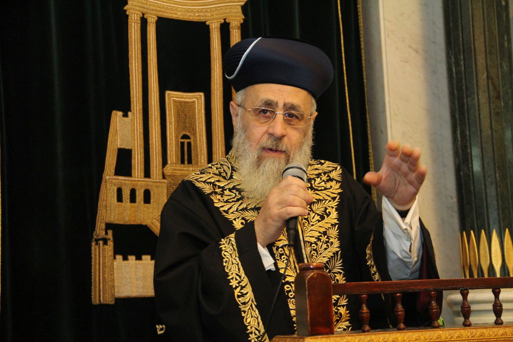 הרב יצחק יוסף סיפר: כך דרעי היה מפעיל את הראש