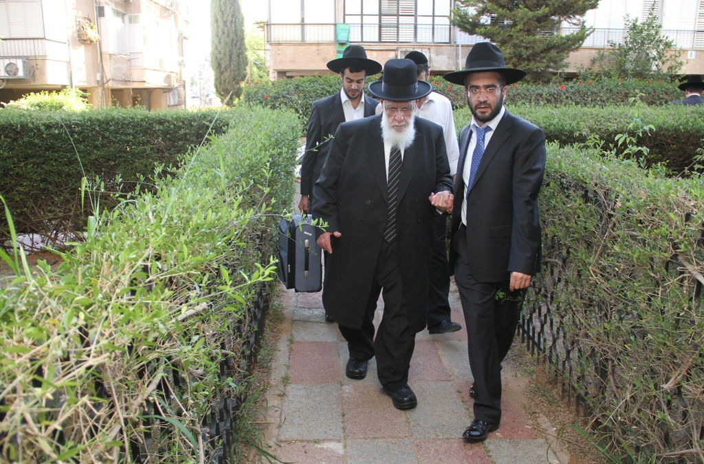 גלריה: הרב שלום כהן שבת בבני ברק