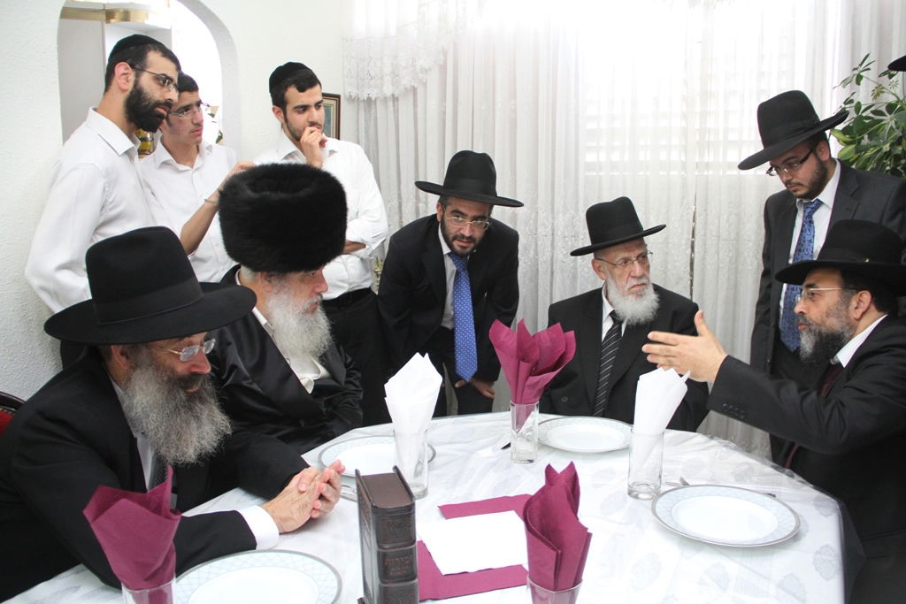 גלריה: הרב שלום כהן שבת בבני ברק