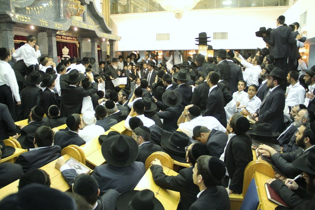 גלריה: הרב שלום כהן שבת בבני ברק