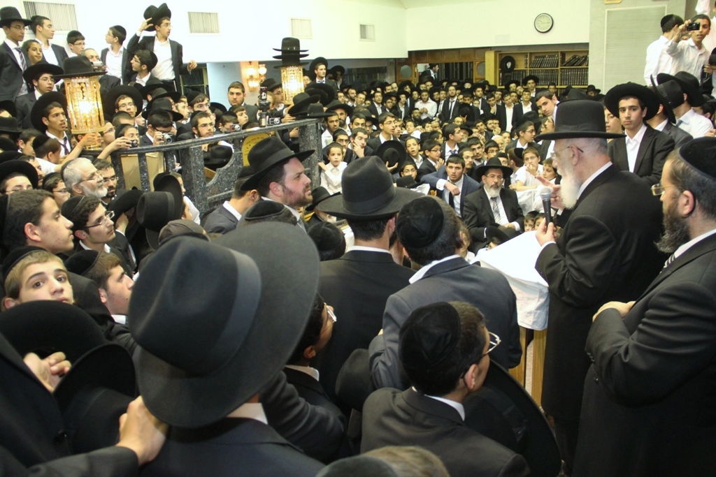 גלריה: הרב שלום כהן שבת בבני ברק