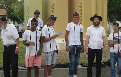 יום הזיכרון בחב"ד: הנחת תפילין להמונים