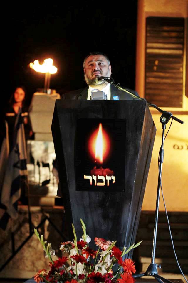 צפו: השיר של משה אבוטבול ליום הזיכרון