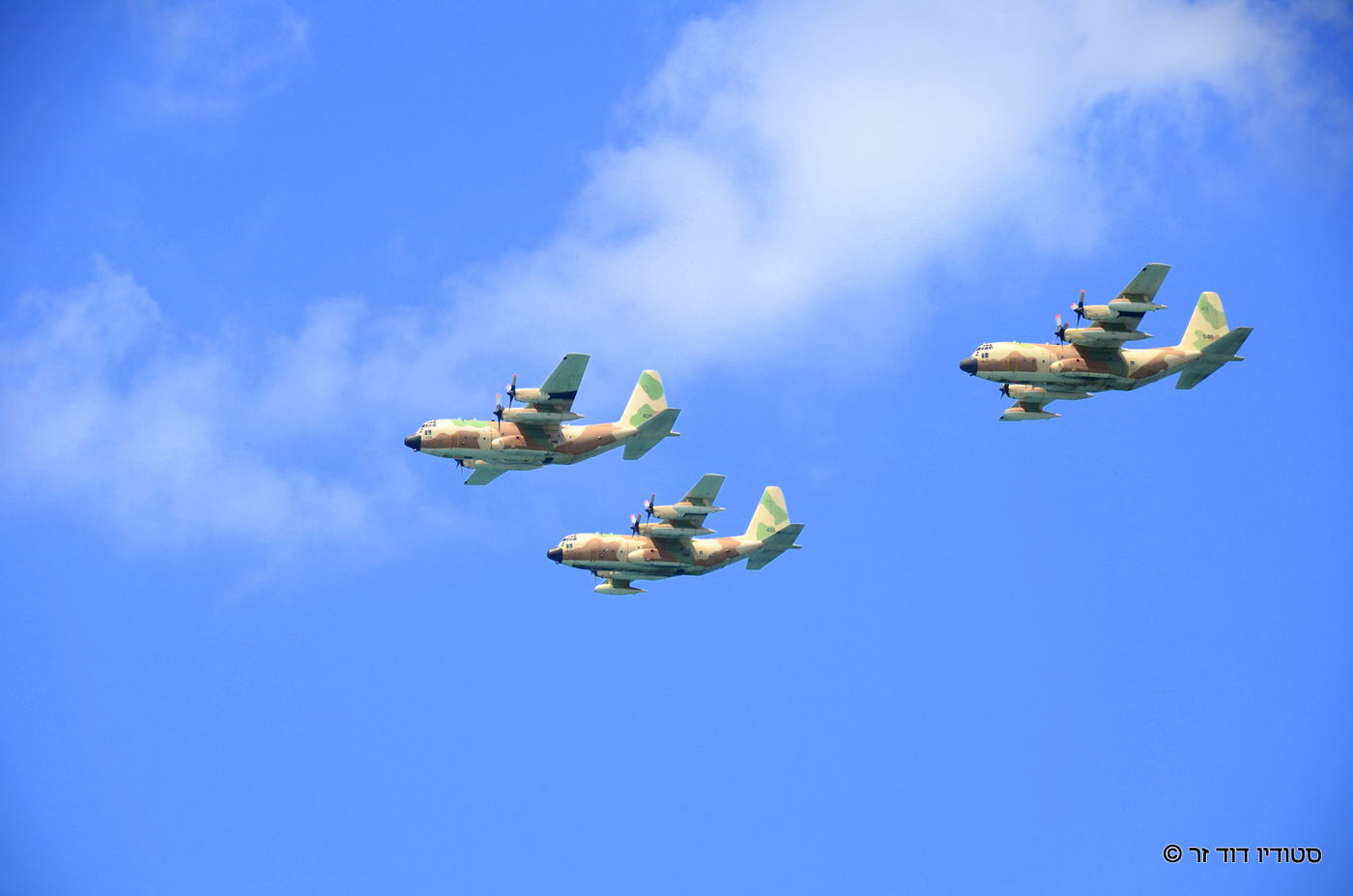 מטס חיל האוויר: צפו בגלריה של דוד זר