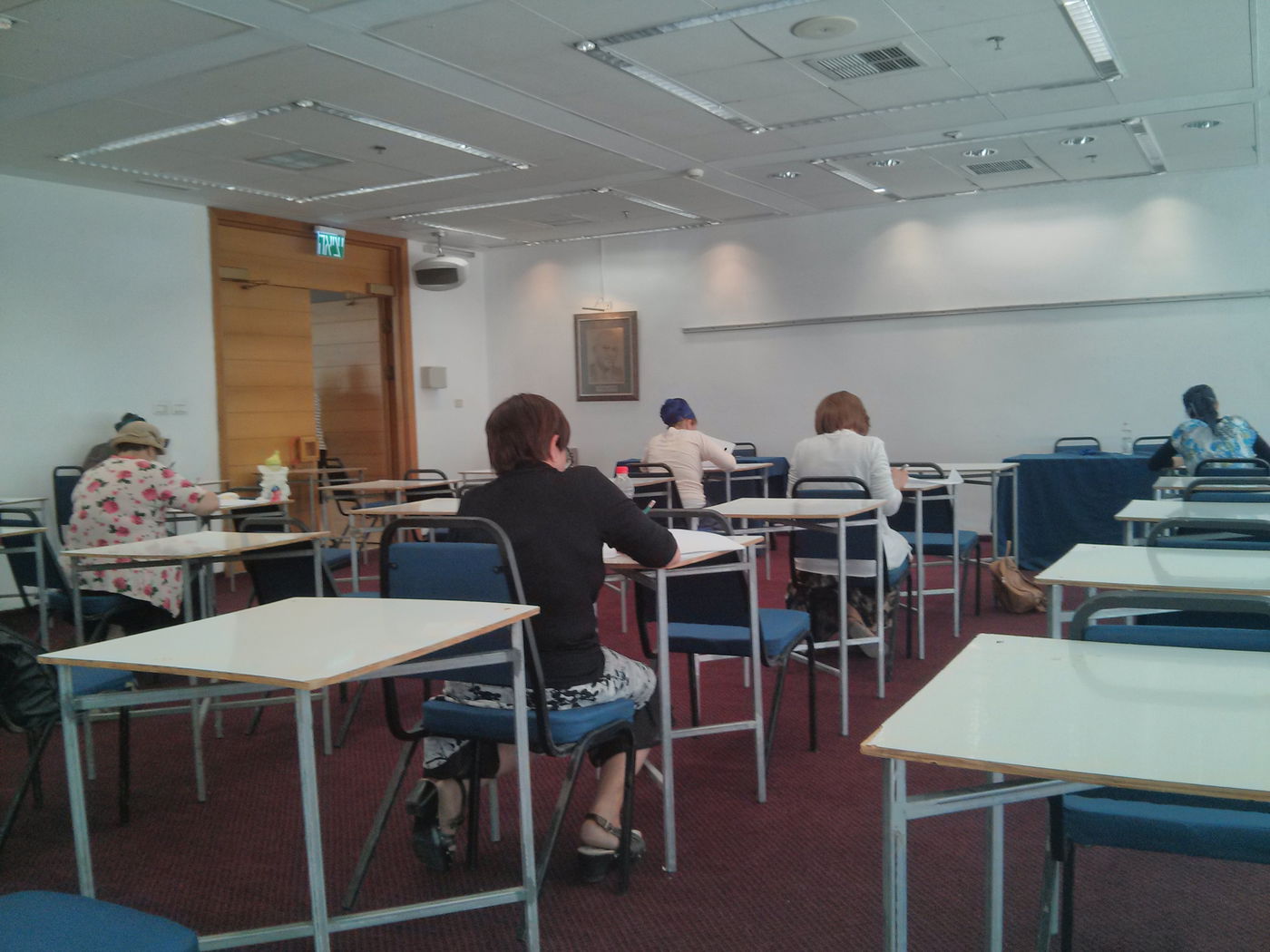 תשע נשים נבחנו למשגיחות כשרות