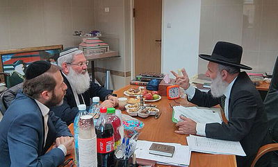 הרב ראובן אלבז עם אלי בן דהן