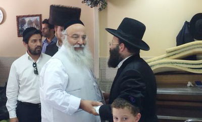 הגר"ב שמואלי והרב רבינוביץ, הצהריים