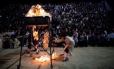 אַשְׁרֵי עַיִן רָאַתְהוּ • מדורות ל"ג בעומר בערים החרדיות