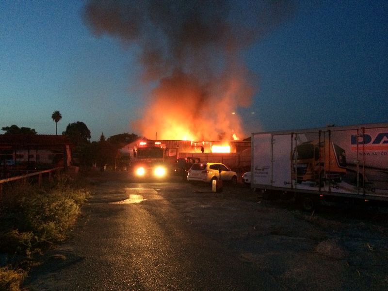 הרוגים ופצועים בשריפת מחסן במושב בית נחמיה