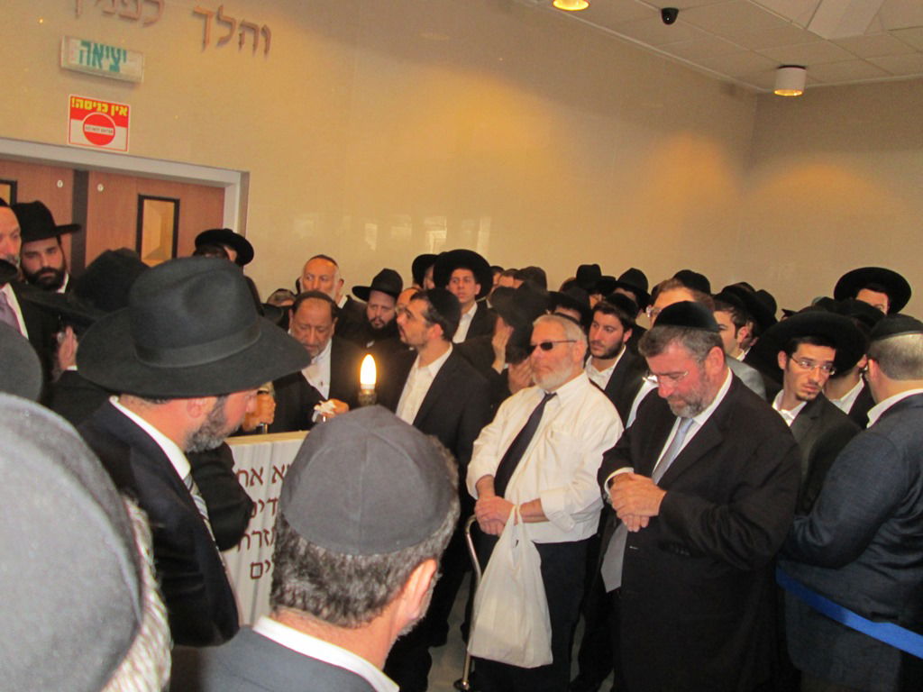 תיעוד דומע: מאות בהלווית תלמידם של חברי מועצת חכמי התורה הרב מרדכי מסלתון זצ"ל