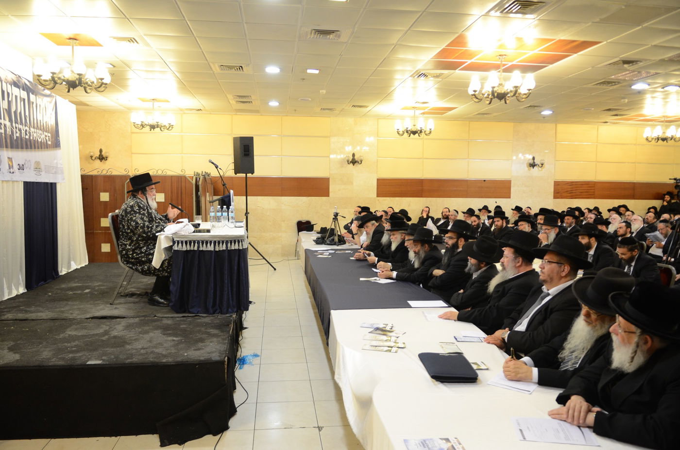 הגראי"ל שטיינמן למחנכים: "אל תתרגזו על התלמידים"