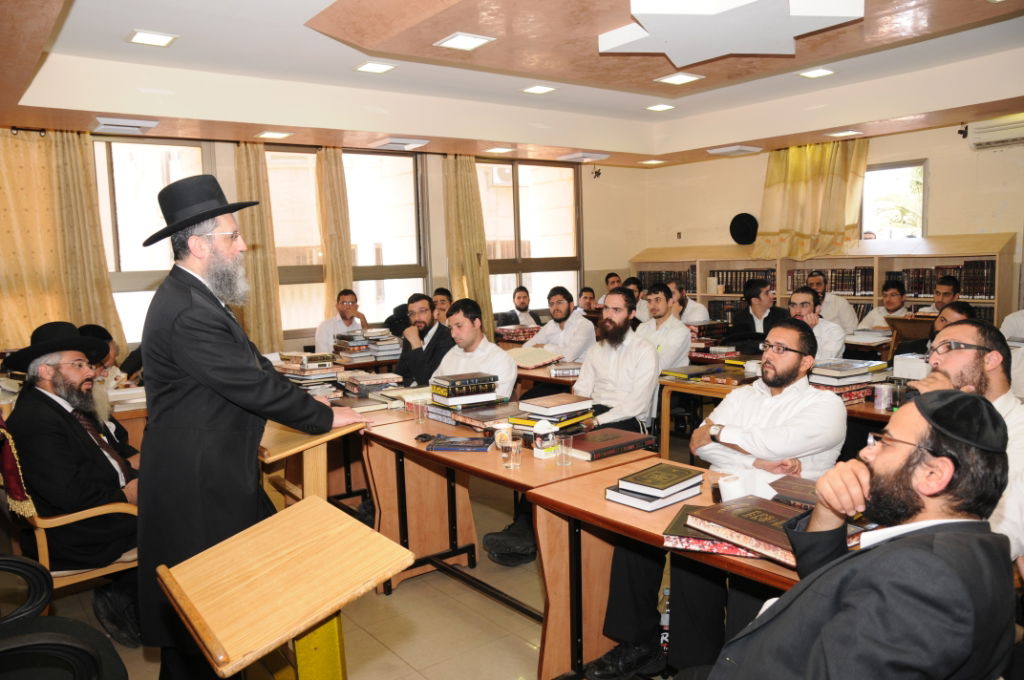 צפו בתיעוד: חבר מועצת החכמים סייר בחדרה