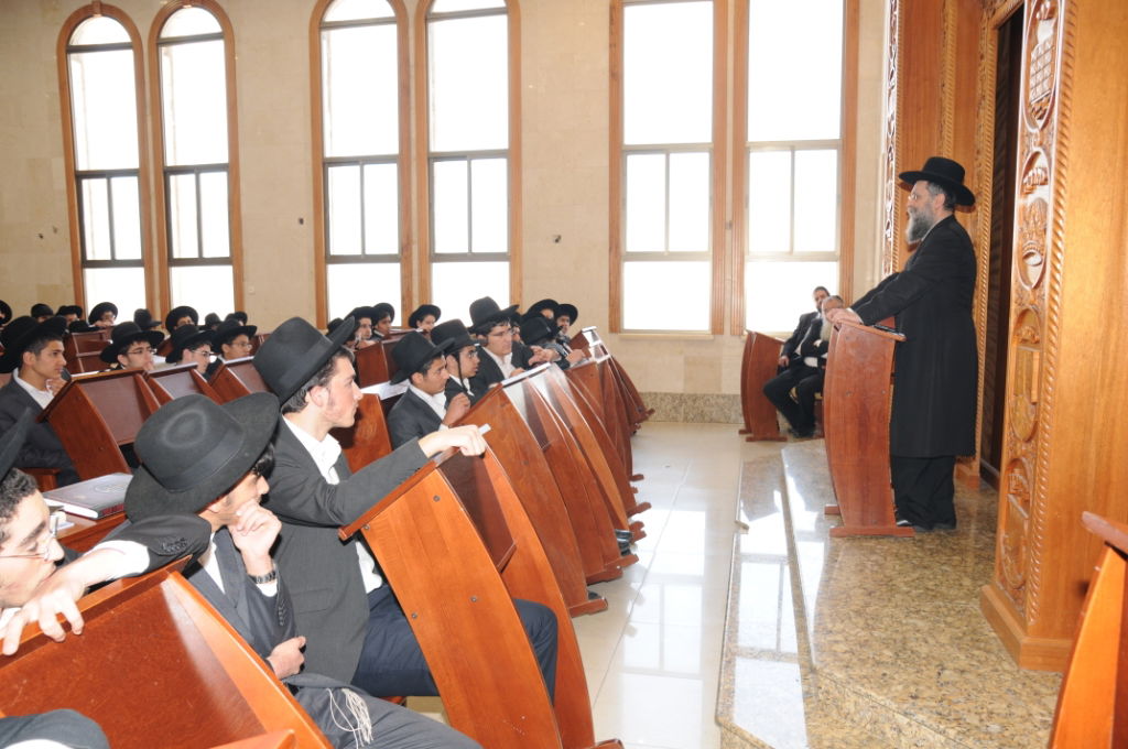 צפו בתיעוד: חבר מועצת החכמים סייר בחדרה