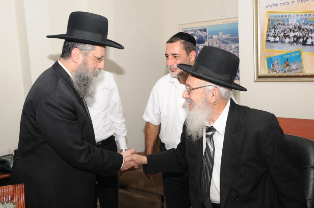 צפו בתיעוד: חבר מועצת החכמים סייר בחדרה