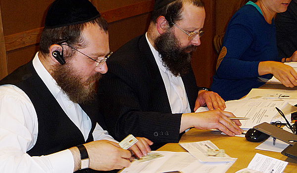 בצל הפיגוע האנטישמי: בחירות באיחוד האירופי • צפו