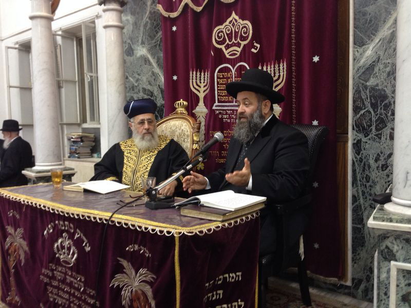 הראשל"צ הגאון רבי יצחק  יוסף חזר ל'שיעור השבועי'