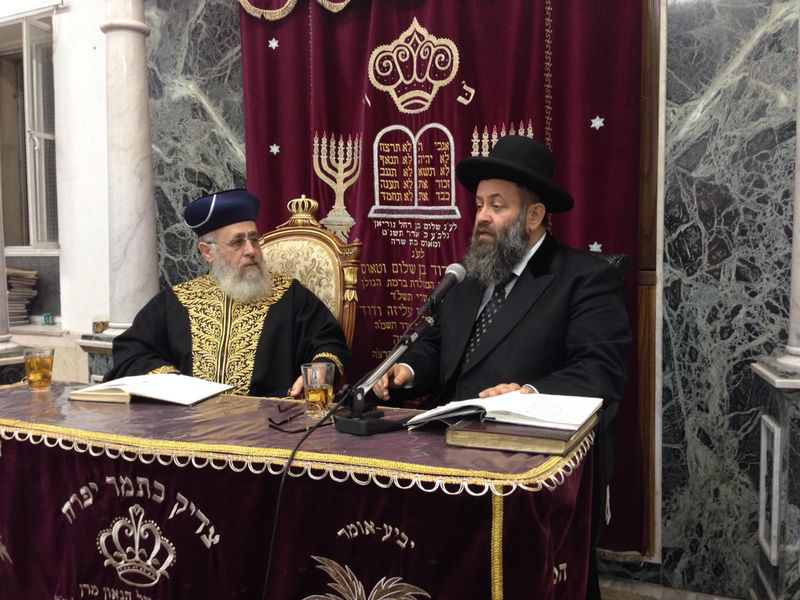 הראשל"צ הגאון רבי יצחק  יוסף חזר ל'שיעור השבועי'