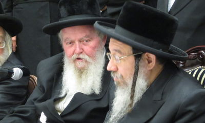 טיש יארצייט של רבי שלמה מזוועהיל