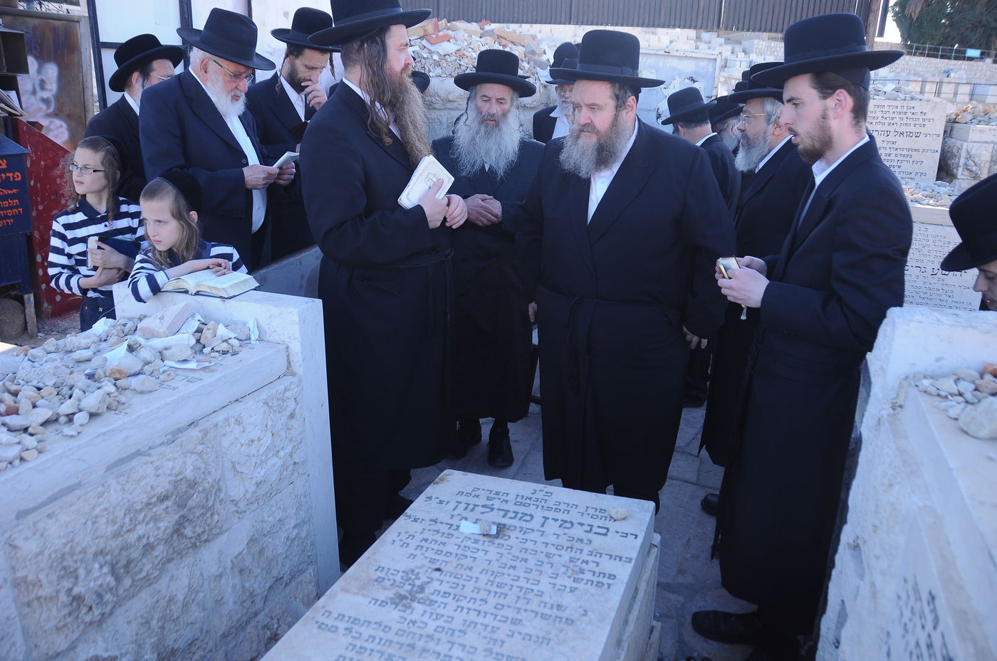 התלמידים קראו: "רבינו, תחזיק את ידינו"