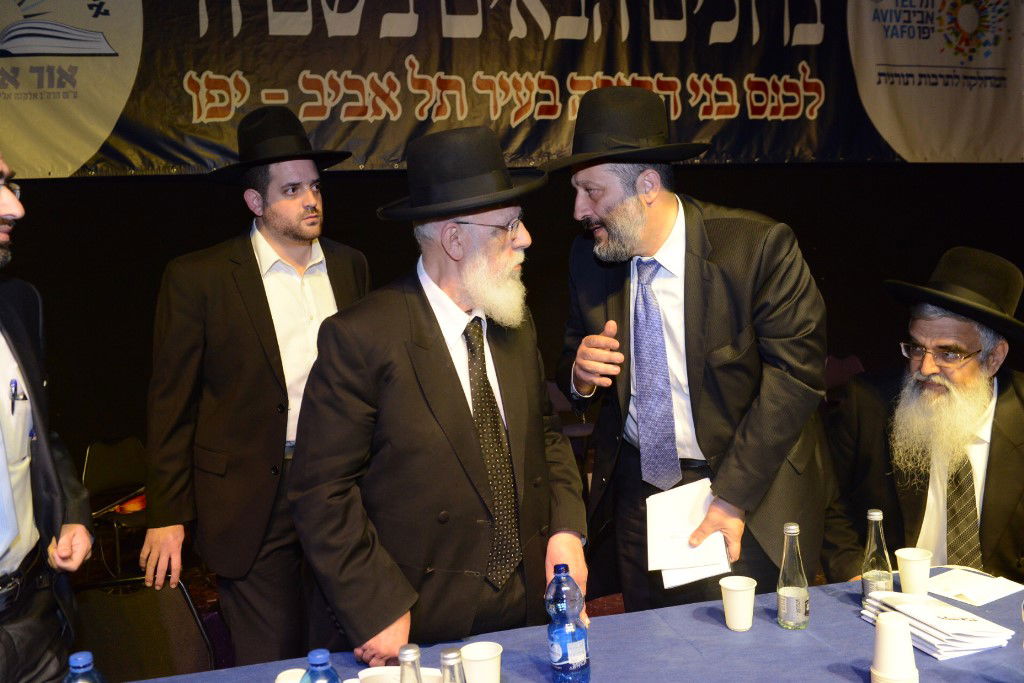 נשיא מועצת חכמי התורה והראשל"צ חיזקו את תושבי תל אביב