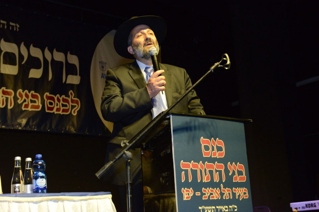 נשיא מועצת חכמי התורה והראשל"צ חיזקו את תושבי תל אביב