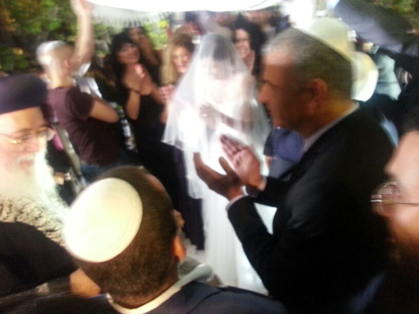 ומי סידר קידושין לבת של כחלון? הגר"ש עמאר