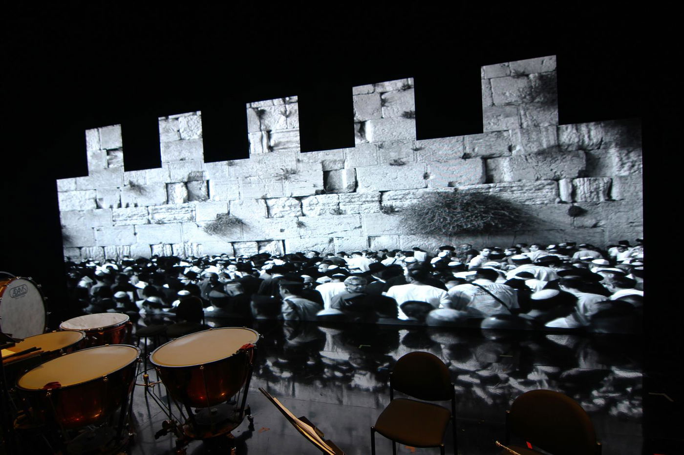 צפו: הלפגט ורזאל עם "ירושלים של זהב" בקונצרט "לך ירושלים" • וידאו וגלריה