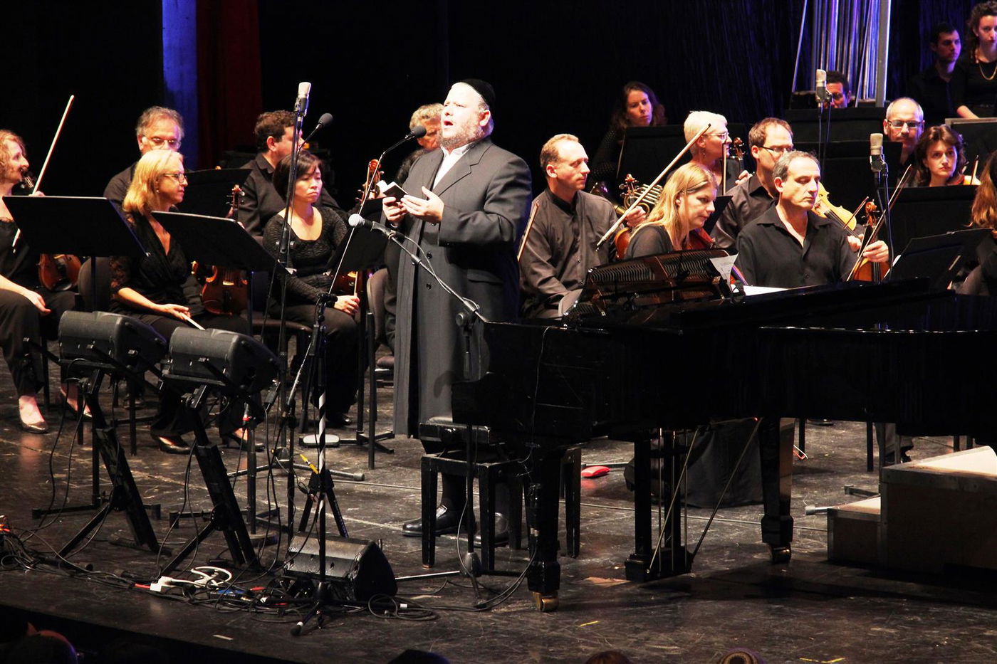 צפו: הלפגט ורזאל עם "ירושלים של זהב" בקונצרט "לך ירושלים" • וידאו וגלריה