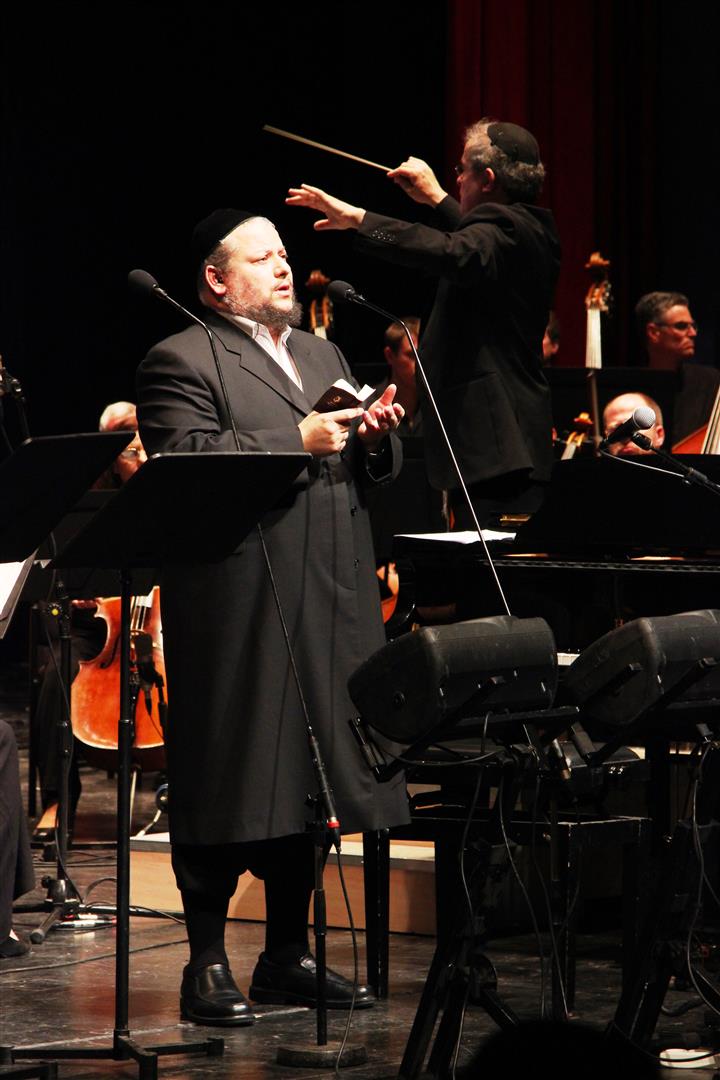 צפו: הלפגט ורזאל עם "ירושלים של זהב" בקונצרט "לך ירושלים" • וידאו וגלריה