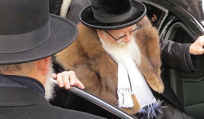 ניו יורק: תושבים נגד המשחטה של חסידות סקווירא