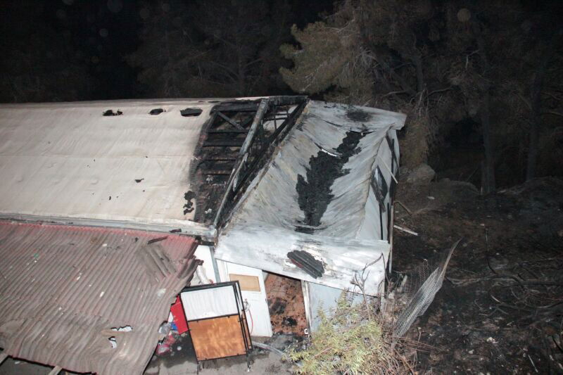 בצהרי החג: בית כנסת בהר נוף עלה באש; חשד להצתה