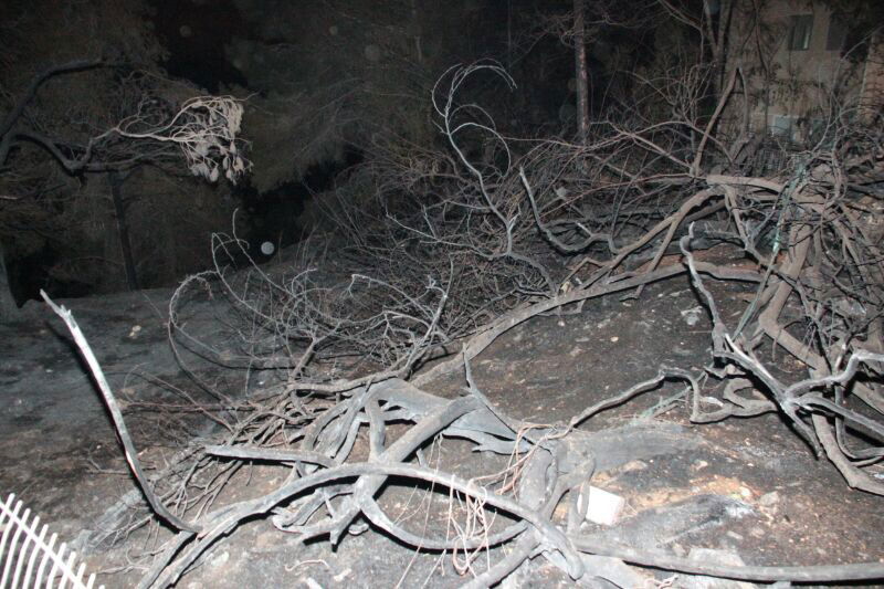 בצהרי החג: בית כנסת בהר נוף עלה באש; חשד להצתה