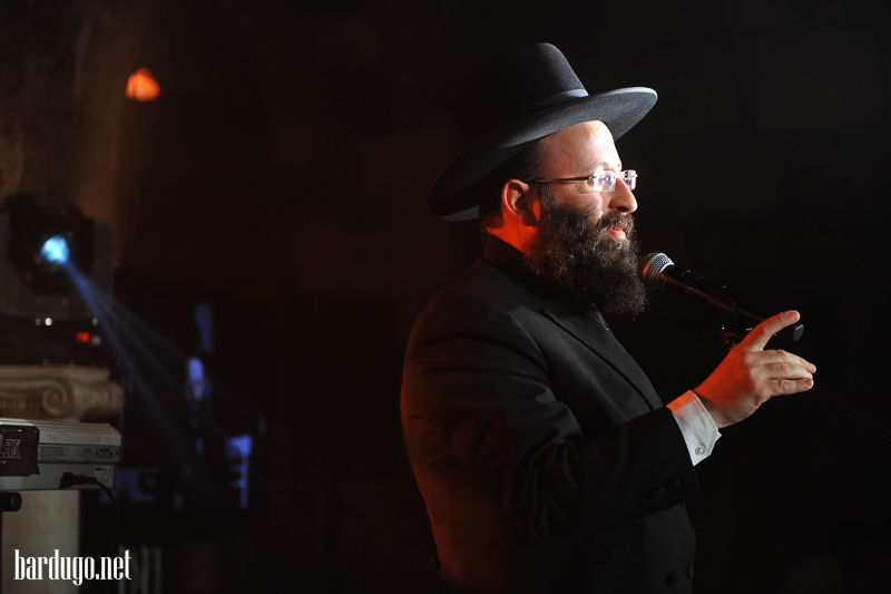 חגיגה בכותל: המפכ"ל והרב עמאר חגגו עם גנאדי בוגלובוב