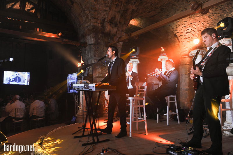 חגיגה בכותל: המפכ"ל והרב עמאר חגגו עם גנאדי בוגלובוב