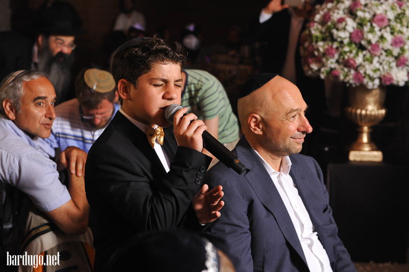 חגיגה בכותל: המפכ"ל והרב עמאר חגגו עם גנאדי בוגלובוב