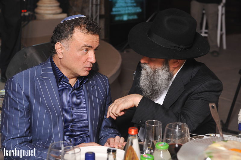 חגיגה בכותל: המפכ"ל והרב עמאר חגגו עם גנאדי בוגלובוב